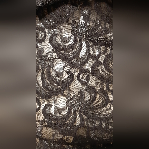 Nicole Miller Nicki Lace Turtleneck Top Womens Medium Black Sheer Long Sleeve - Picture 5 of 8